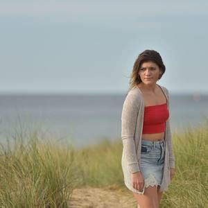 Meet your Posher, Elena